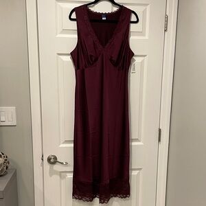 Old Navy Burgundy Midi Dress
